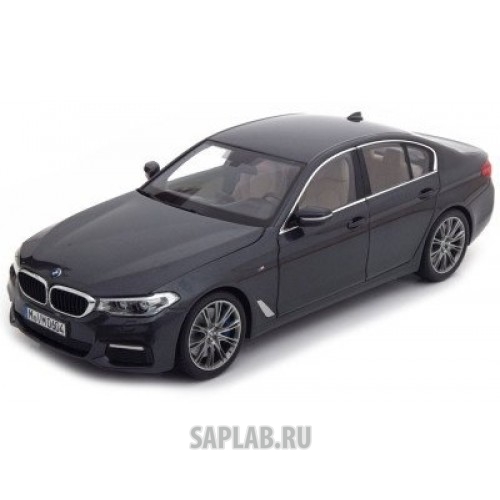 Купить BMW 80432413789 Модель автомобиля BMW 530i Limousine (G30), 1:18 Scale, Sophistogrey Metallic